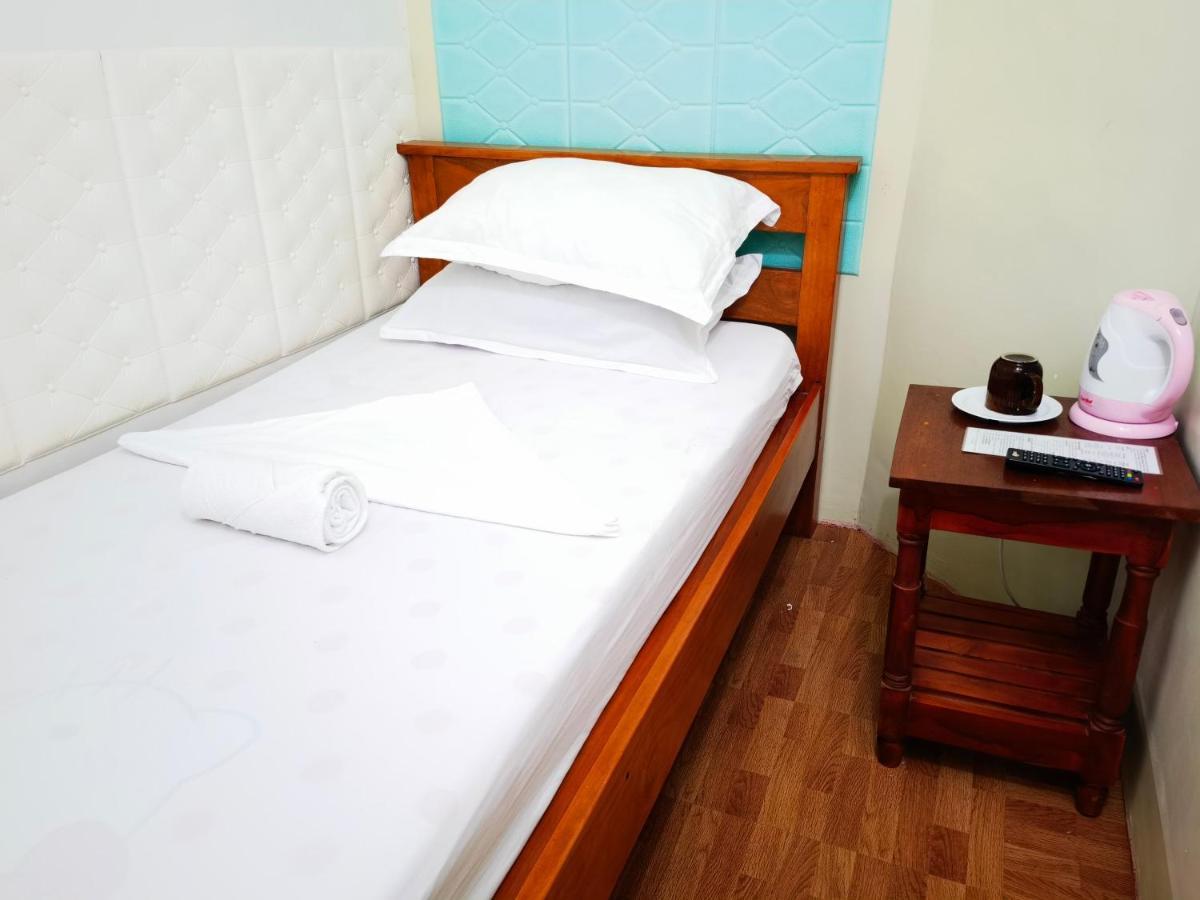Reddoorz At D128 Lodge Cagayan Valley Tuguegarao City Exterior foto