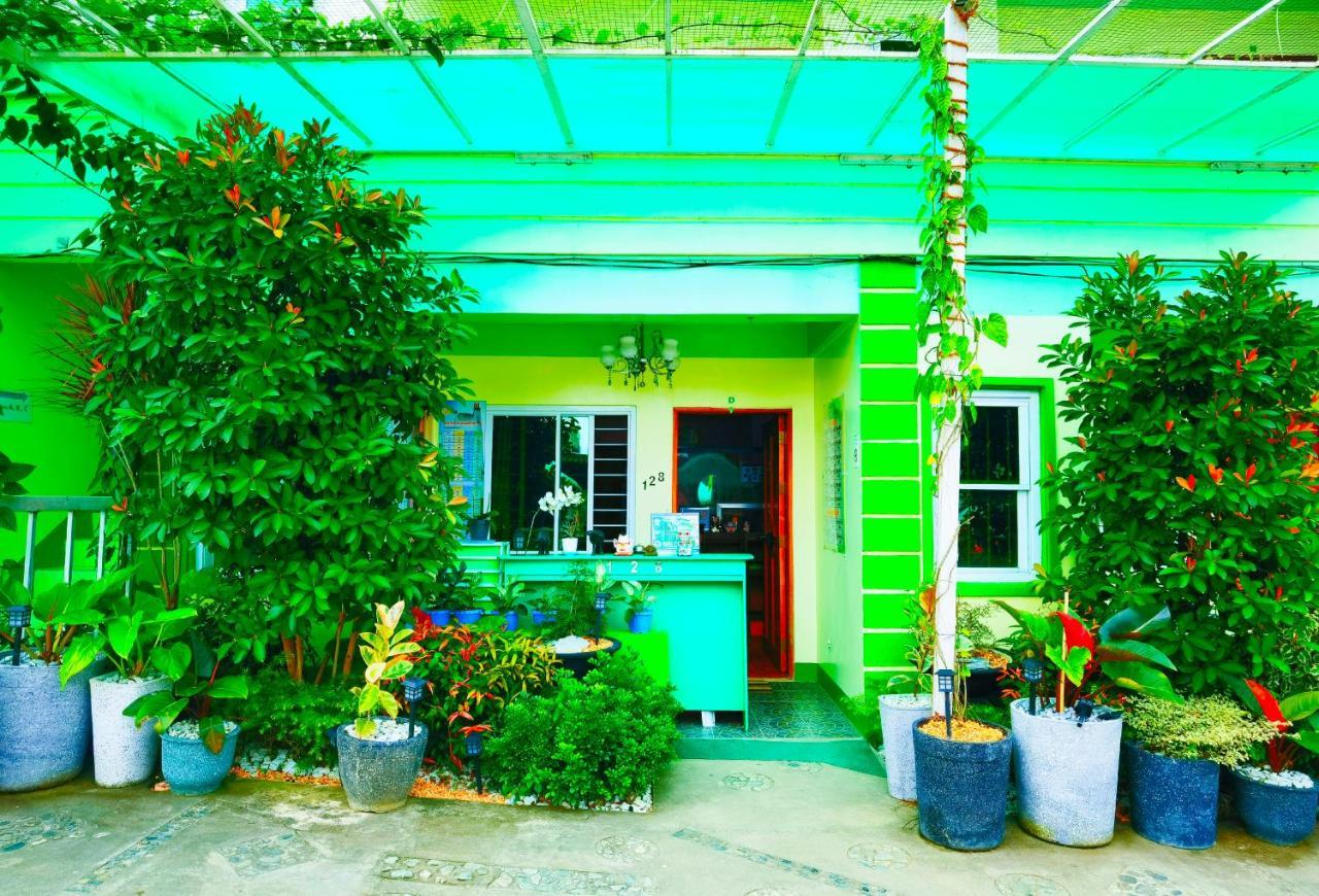Reddoorz At D128 Lodge Cagayan Valley Tuguegarao City Exterior foto